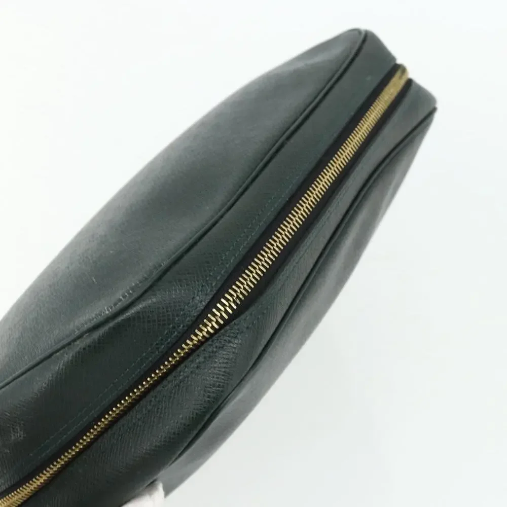 Louis Vuitton Taiga Trousse Toilette GM Clutch Bag Epicea Green